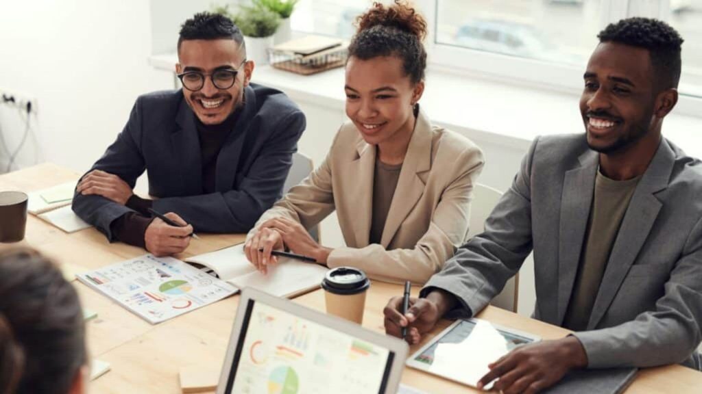 Who Should Process the W2 If a Company Is Switching HCM Systems Mid Year? 3 Conclusion - How to Manage W-2 Processing During the Switch