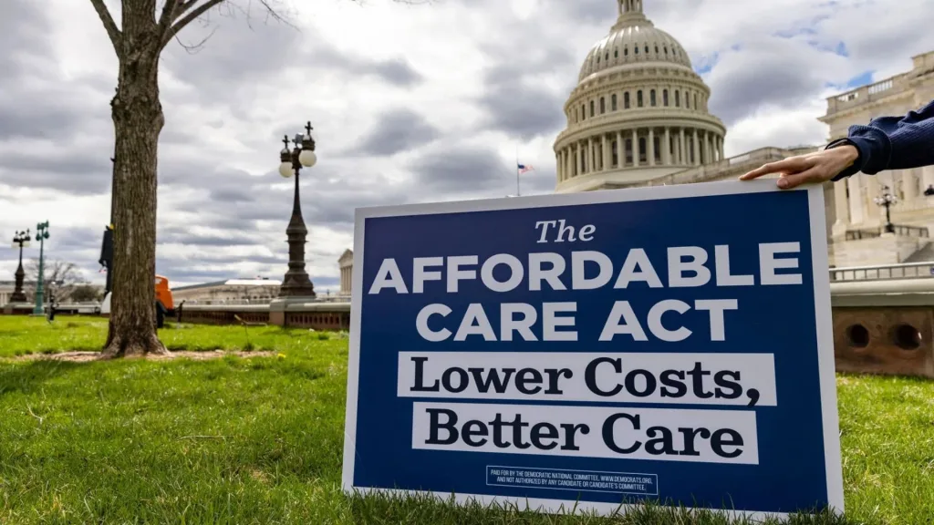 Affordable Care Act: What It is, Features, Pros and Cons 2 How The Health Insurance Marketplace Works